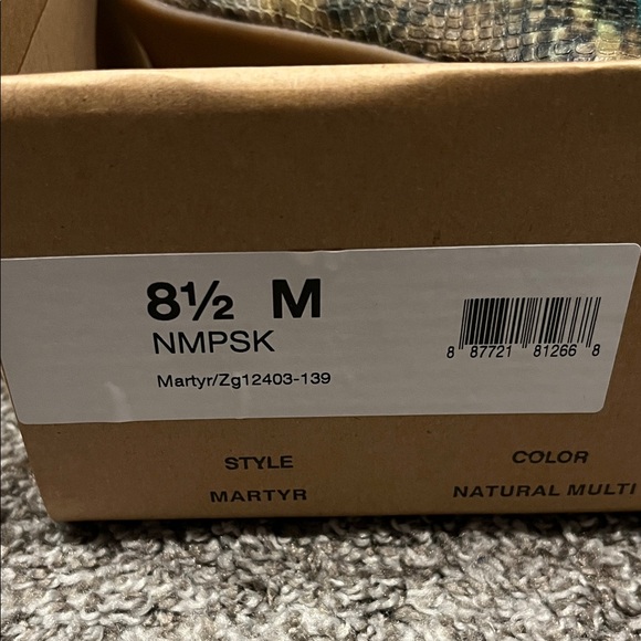 Stylish Snakeskin Lace-Up Heels - Picture 4 of 5